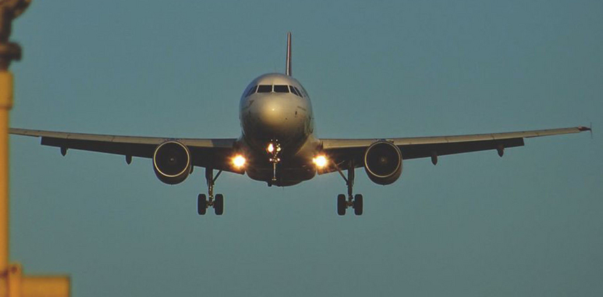 aeroplane landing